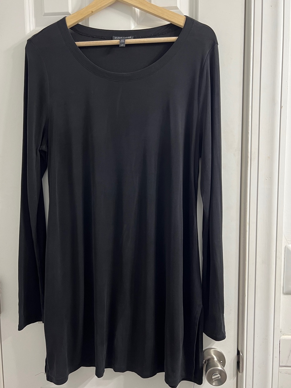 Eileen Fisher 100% Silk Long-Sleeve Scoop Neck Top - Large